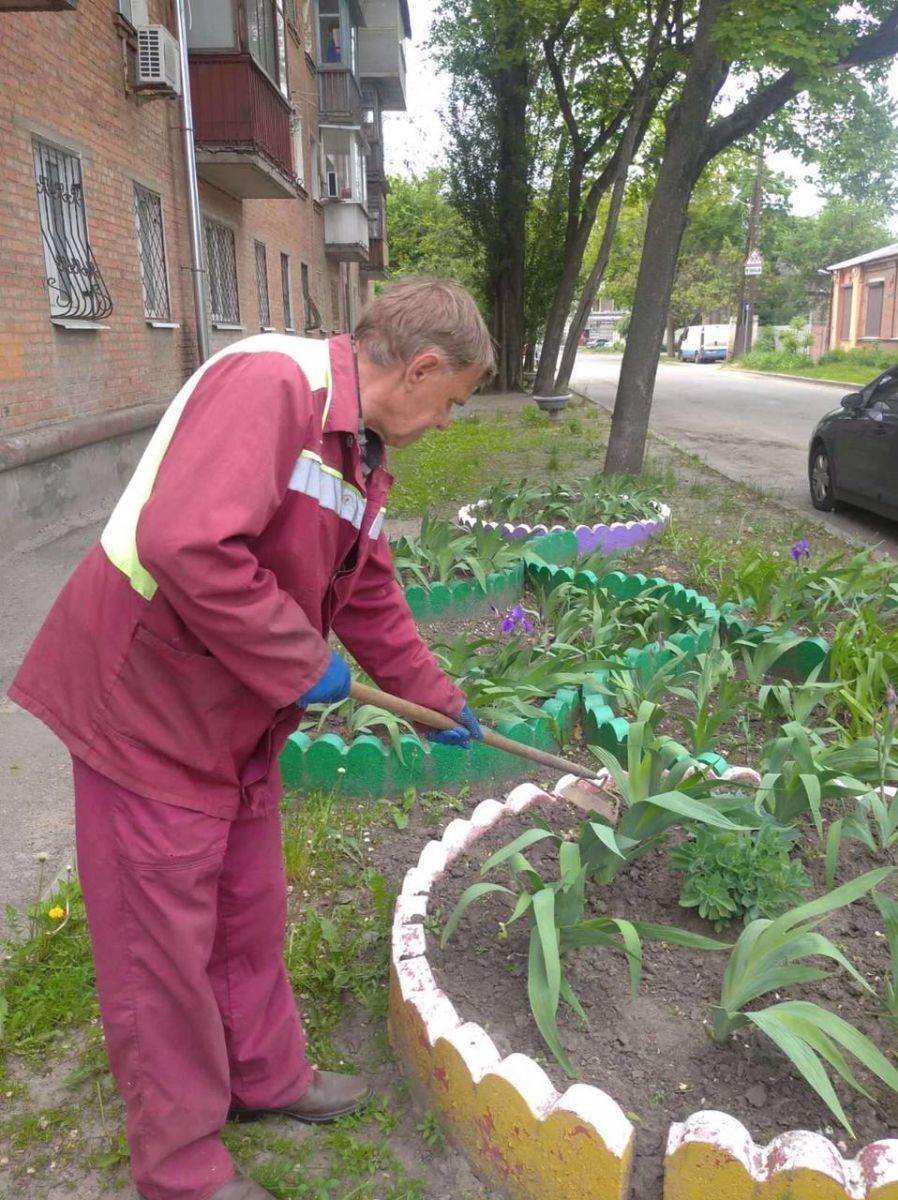 В Харькове благоустраивают дворы и улицы